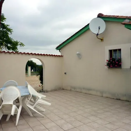 Landsted Maison Avec Terrasse Et Jardin A St Meard De Drone, Animaux Acceptes - Fr-1-616-90